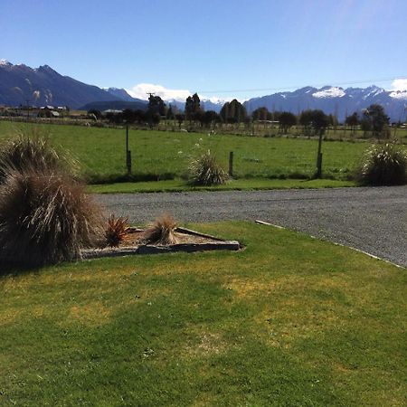 Acheron Cottages Manapouri Exteriör bild