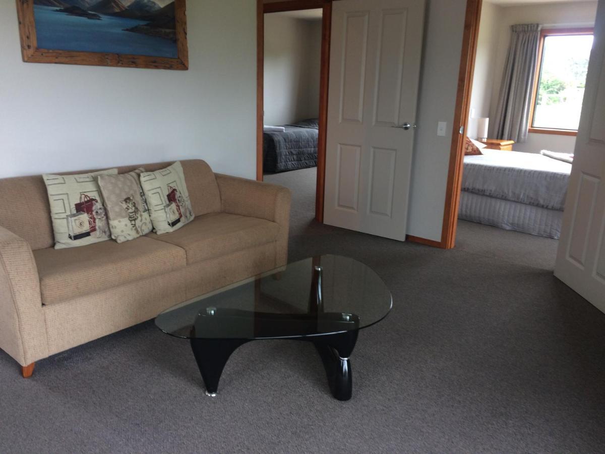 Acheron Cottages Manapouri Exteriör bild
