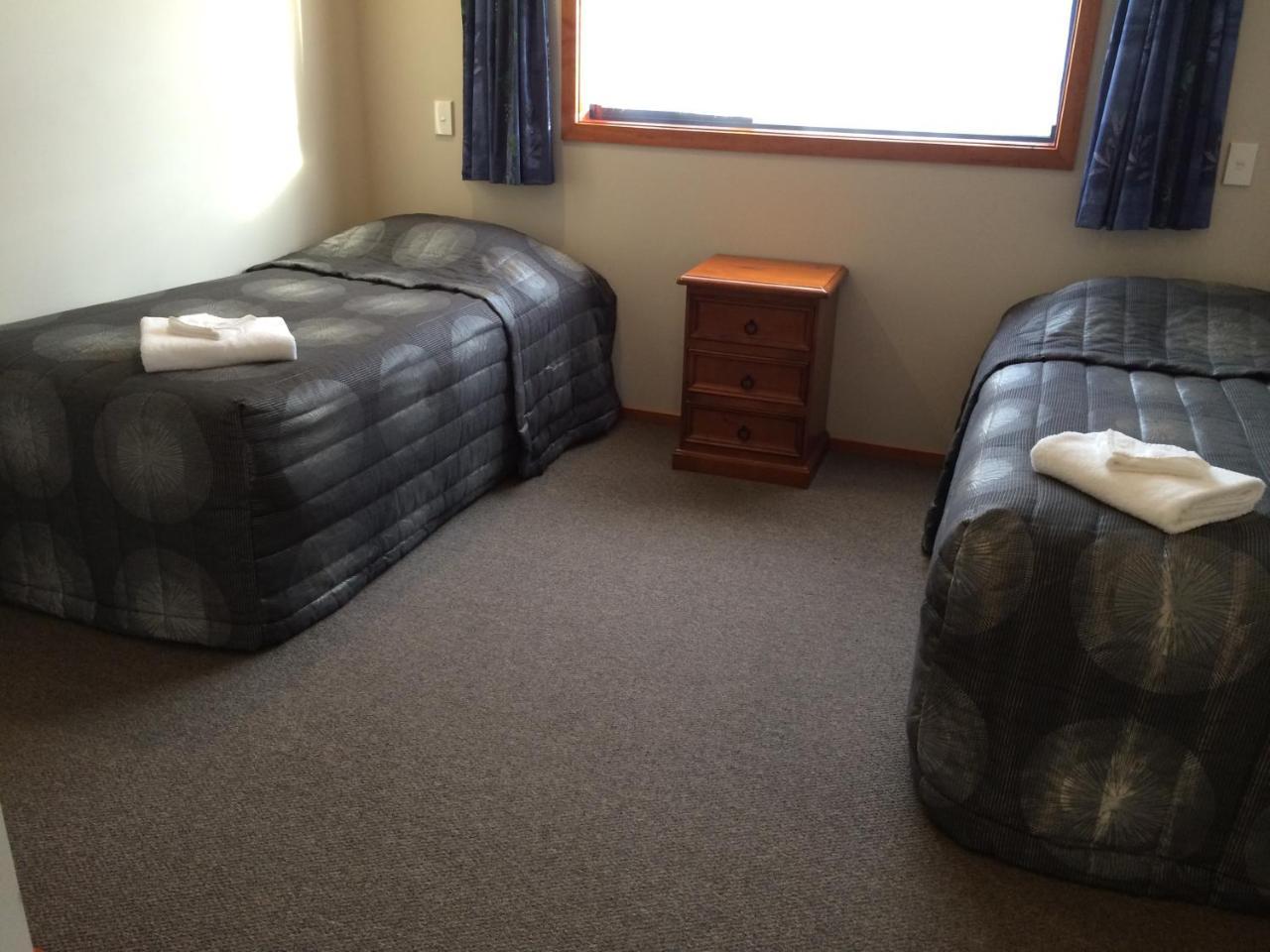 Acheron Cottages Manapouri Exteriör bild