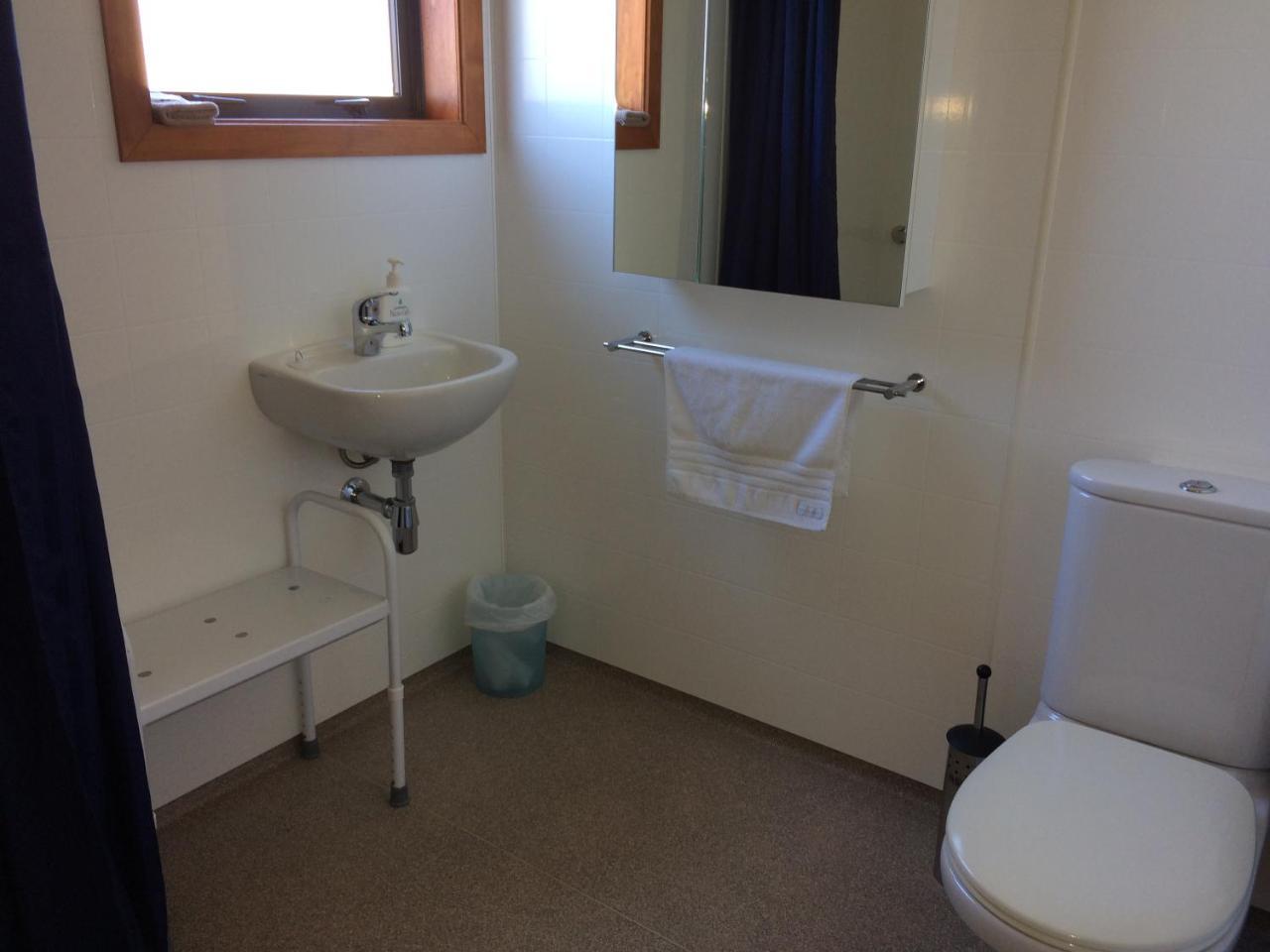 Acheron Cottages Manapouri Exteriör bild